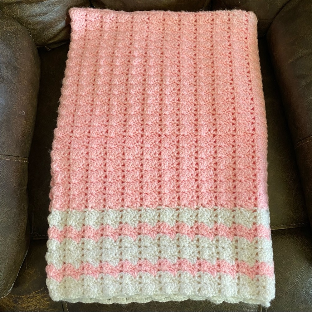 Vintage Handmade Crocheted Baby Blanket Pink 45” x 31”